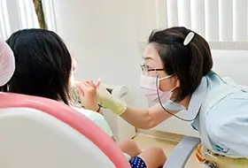 痛みや不安に配慮した治療